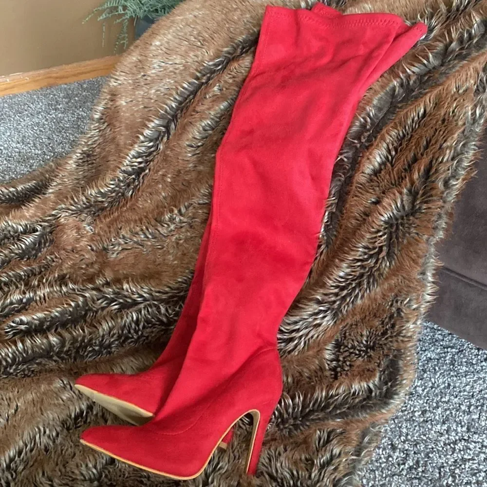 Sexy Red Velvet Boots womans 7 🔥